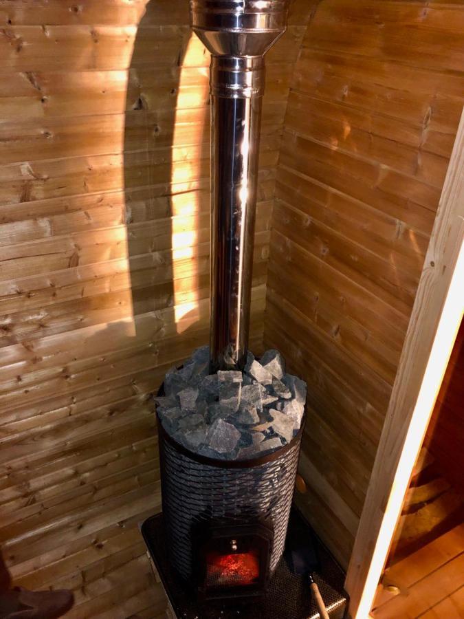 Souterrainwohnung Mit Grossem Garten Und Sauna Касел Екстериор снимка