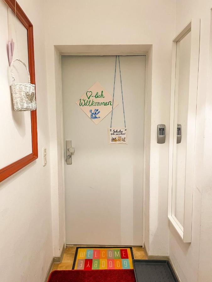 Souterrainwohnung Mit Grossem Garten Und Sauna Касел Екстериор снимка